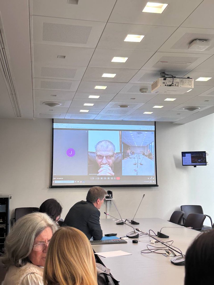 En direct avec Mgr Jacques Mourad, archevêque syriaque #catholique de #Homs, qui, depuis la #Syrie, nous fait l'honneur de nous livrer son avis sur la situation des #chrétiens d'Orient dans son pays dans le cadre du groupe d'étude présidé par mon collègue <a href="/jeromenury/">Jérôme NURY</a> à