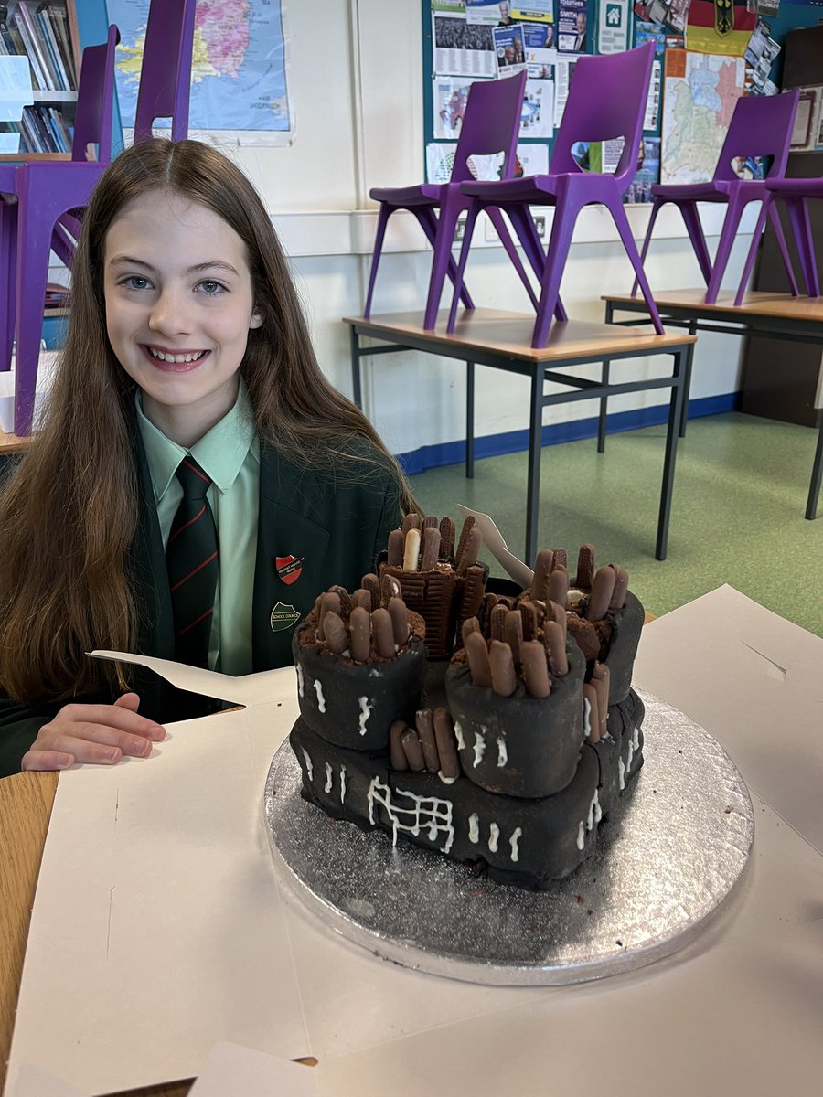RHS_HistPols's tweet photo. Year 8 castles: this time it is 8C and 8F with the castle creations. https://t.co/E2YxwP5Hmm