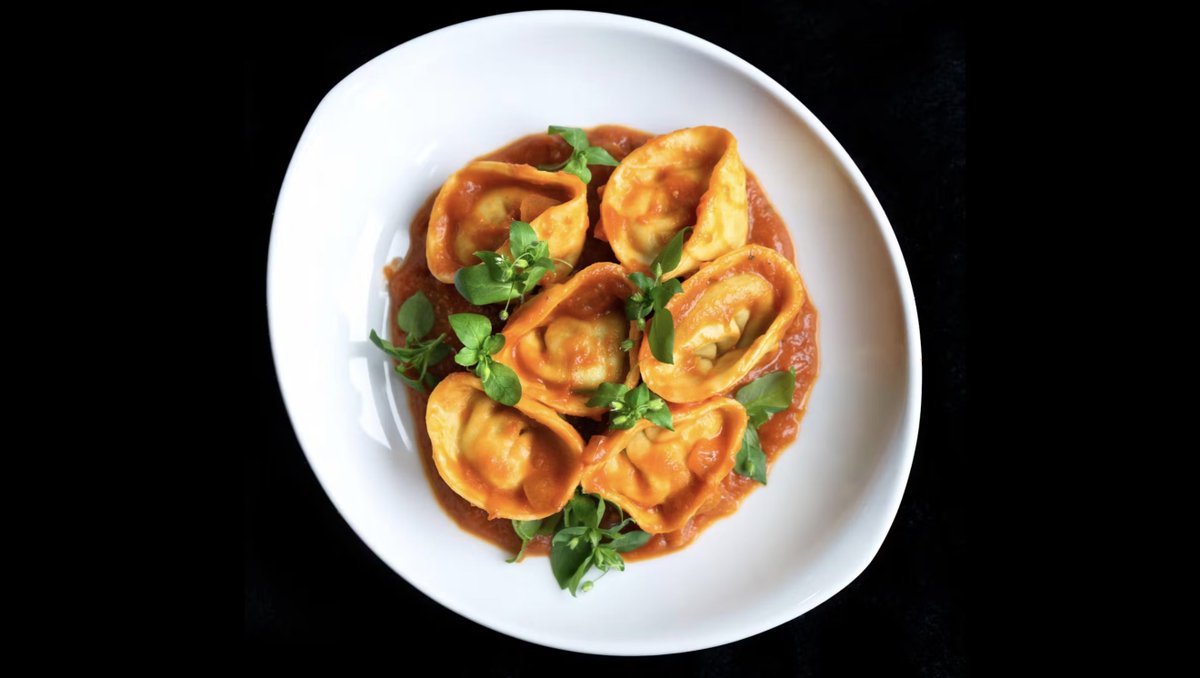 Take your culinary skills to new heights with our Open Kitchen recreational Cooking Classes! Our June class schedule is now available. Reserve your spots soon, classes have limited capacity and fill up quickly.

More Info and to Reserve:
exploretock.com/stratfordchefs…

#cookingclass