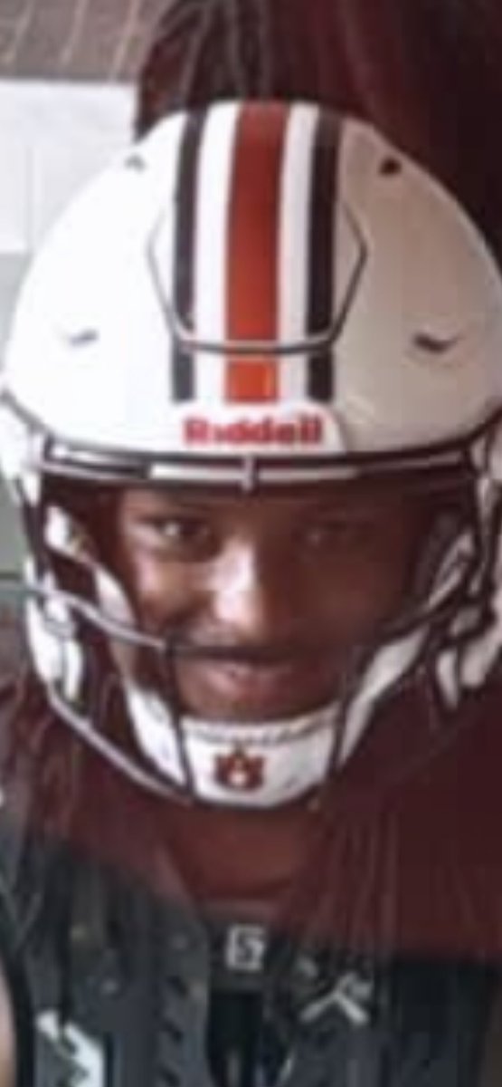 If I text you this picture just know I’m locked in <a href="/cchamp_21/">Champ “Pirate” Anthony</a>