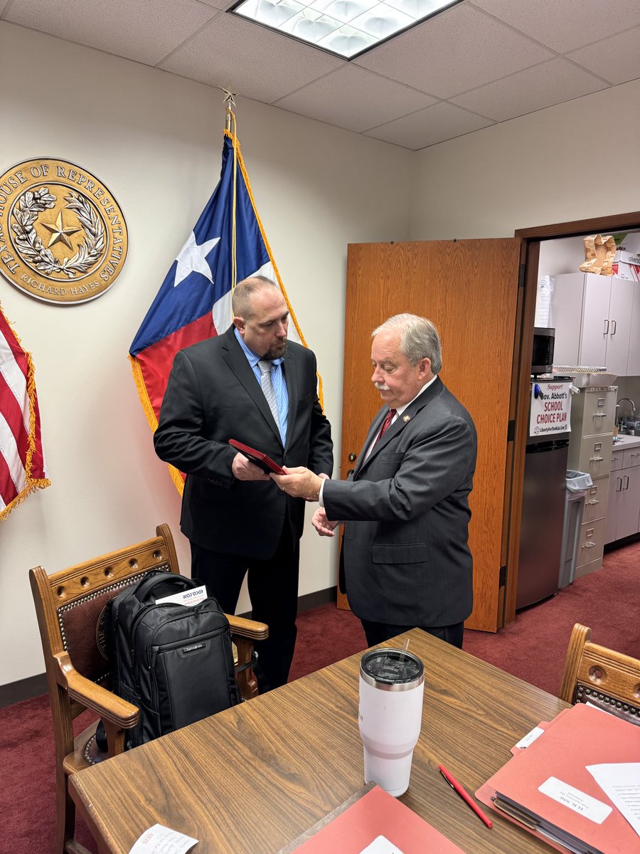 Honored to be presented with a plaque by U.S. Term Limits today. Proud to stand for accountability, transparency, and a government that works for the people—not career politicians. Let’s keep pushing for change! 

 #TXLege