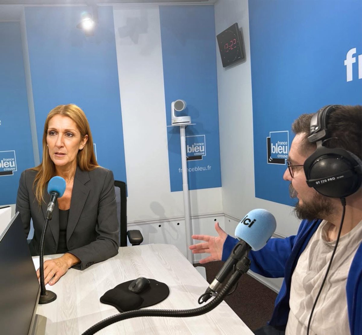 Incroyable rencontre aujourd’hui à Guéret…
J’ai encore du mal à y croire, mais oui, Céline Dion est bien de passage en Creuse ! Elle a choisi notre belle région pour « se reconnecter à l’essentiel » et « retrouver une énergie nouvelle dans le calme absolu ».

Un moment hors du