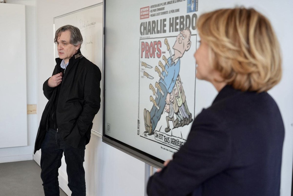 PierreLiscia's tweet image. Peut-on caricaturer dieu et les religions en démocratie ?✏️
C'est le débat que nous avons lancé avec les élèves du lycée Evariste Galois de Sartrouville, en présence de Riss, le directeur de la rédaction de Charlie Hebdo, d'Élisabeth Badinter et de @vpecresse. #ToujoursCharlie