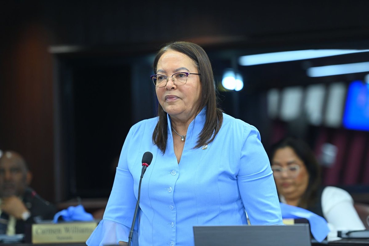 La diputada Elvira Corporán (<a href="/CorporanElvira/">Elvira Corporán</a>), habla del proyecto de resolución que  solicita al presidente de la República instruir al ministro de (<a href="/miderec_rd/">Ministerio Deportes</a>) la construcción de los estadios de baseball en los distritos municipales Batista y Derrumbadero, ambos del municipio