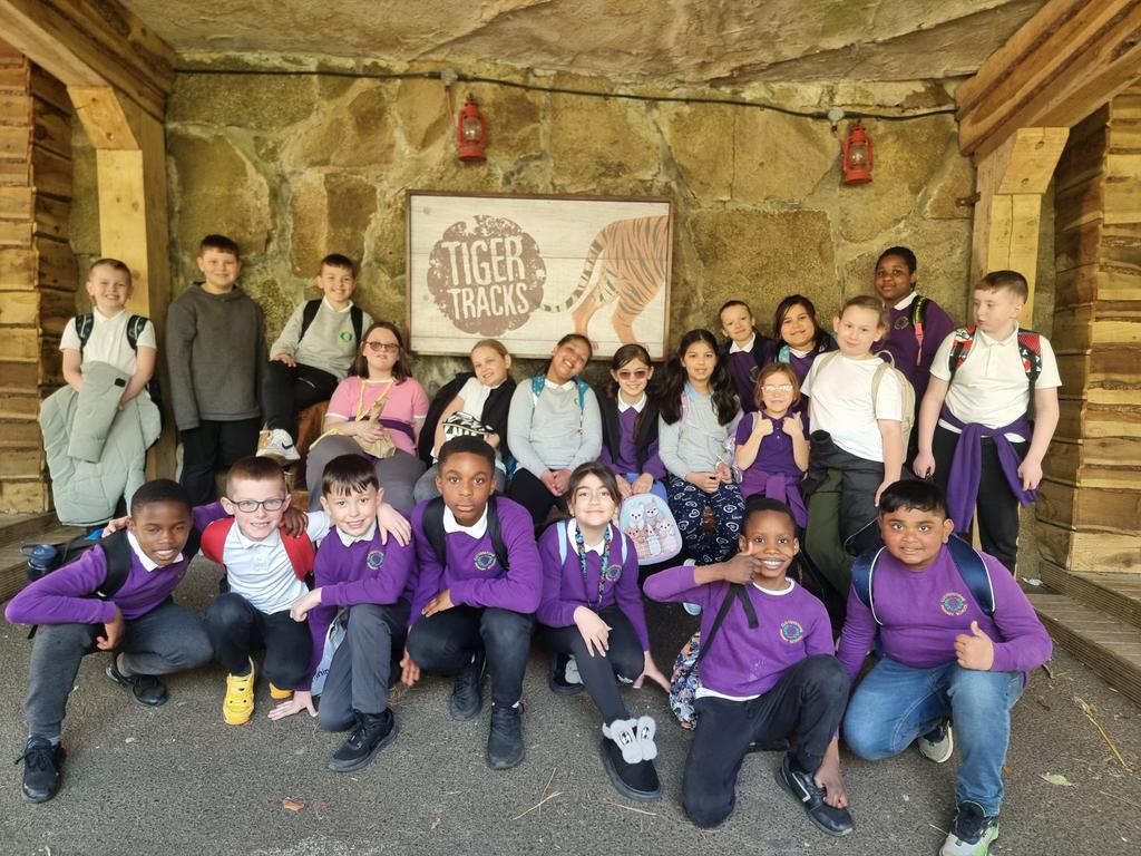 MissSCPS tweet media