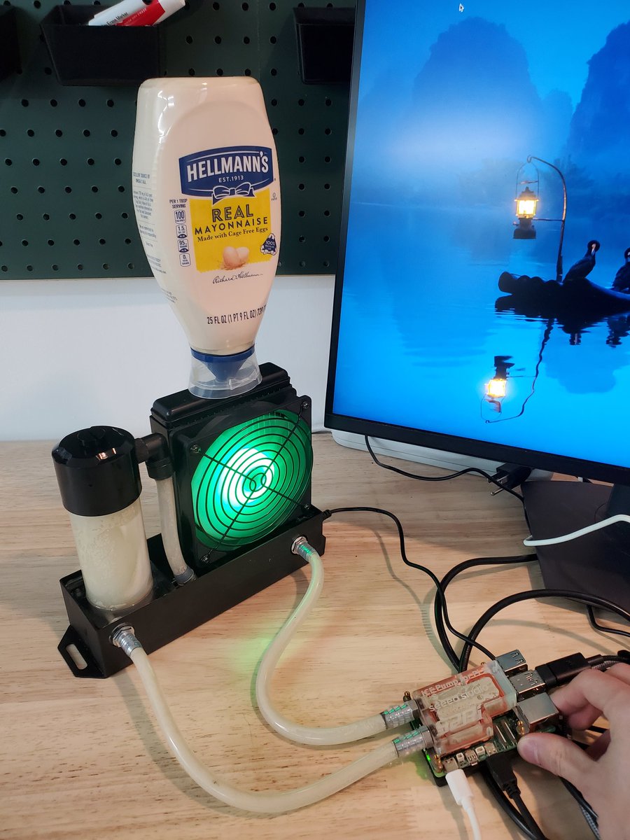 mryeester's tweet image. Day 17 of using Mayo as liquid coolant - raspberry pi idle temps ~35°C, clear bacterial buildup has taken over the tubing, smells like death