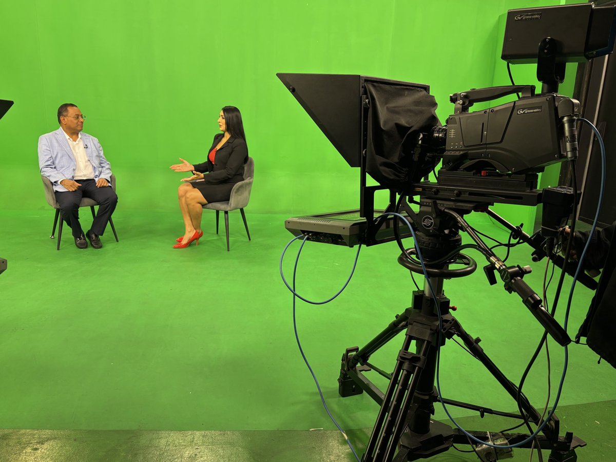 Estamos al aire en <a href="/NoticiasCanali_/">Noticias Canal i</a>.

Desde esta tribuna reiteramos que las sanciones internacionales vienen a agravar la situación de los venezolanos.

#1Abr