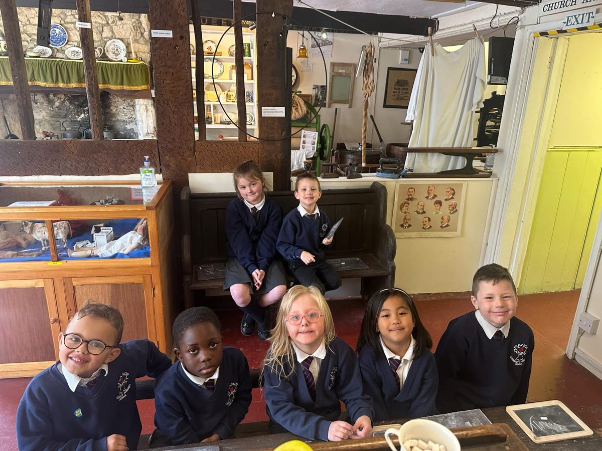 This afternoon, Dragonflies class had great fun at Chard Museum, where they learned about what life was like for children in the past.