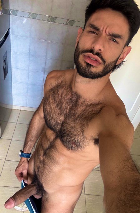 Watch Nico Zetta's leaked NSFW photo on TwXstars