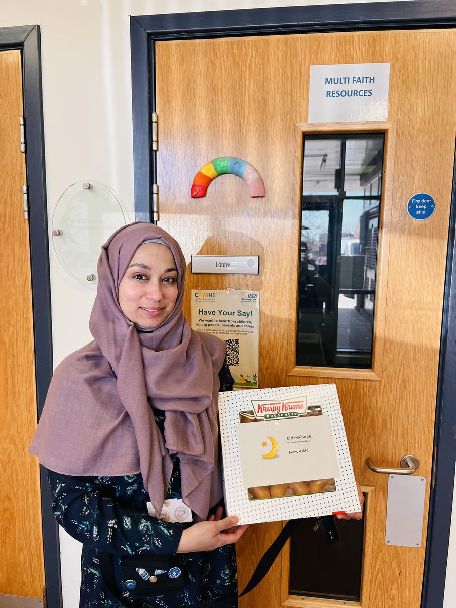 Kate Tasker π (@nursektasker) on Twitter photo How kind is our pharmacist Arifa who brought some doughnut treats in for the team for Eid!
#CAMHS #TheresHopeOnTheHorizon
<a href="/PennineCareNHS/">Pennine Care NHS FT</a> <a href="/ChrisMurrayAD/">Chris Murray</a> <a href="/LozShan/">Laura Shannon</a> <a href="/CharGoodallRMN/">Charlotte Goodall</a> <a href="/gordonmilson/">Dr Gordon Milson</a> How kind is our pharmacist Arifa who brought some doughnut treats in for the team for Eid!
#CAMHS #TheresHopeOnTheHorizon
<a href="/PennineCareNHS/">Pennine Care NHS FT</a> <a href="/ChrisMurrayAD/">Chris Murray</a> <a href="/LozShan/">Laura Shannon</a> <a href="/CharGoodallRMN/">Charlotte Goodall</a> <a href="/gordonmilson/">Dr Gordon Milson</a>