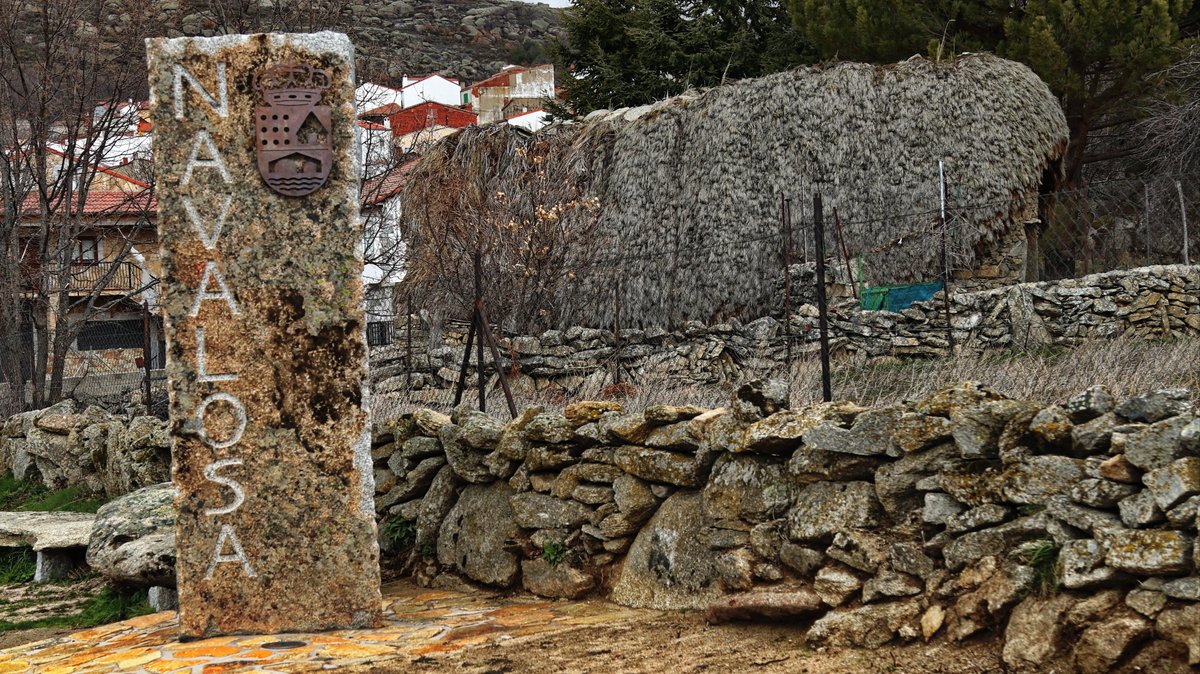 Las máscaras ancestrales vuelven a bailar en Hoyocasero. 🌿 12 de abril, Mascarávila te espera con ritmo, historia y mucha emoción. ¡Ven y sé parte de la tradición! #RaícesAbulenses mascaravila.com <a href="/Mascaravila_Of/">Mascarávila Oficial</a> - <a href="/DanzaHoyocasero/">Danzas Hoyocasero</a> - <a href="/dipuavila/">Diputación de Ávila</a> - <a href="/jcyl/">Junta de Castilla y León</a> - <a href="/Ayto_Hoyocasero/">Ayto de Hoyocasero</a>