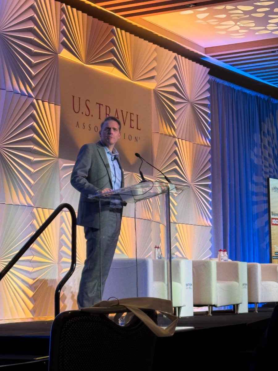 Julie Kirkpatrick tweet media