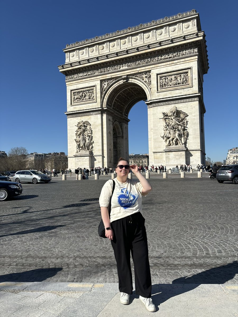 sanna (@wanderlustcal) on Twitter photo <a href="/TeamSabrina/">Team Sabrina 💋</a> missing #ParisShortNSweet so much 🥹 my boots were missing way too much rhinestones after the show bc i was dancing so hard lol <a href="/TeamSabrina/">Team Sabrina 💋</a> missing #ParisShortNSweet so much 🥹 my boots were missing way too much rhinestones after the show bc i was dancing so hard lol