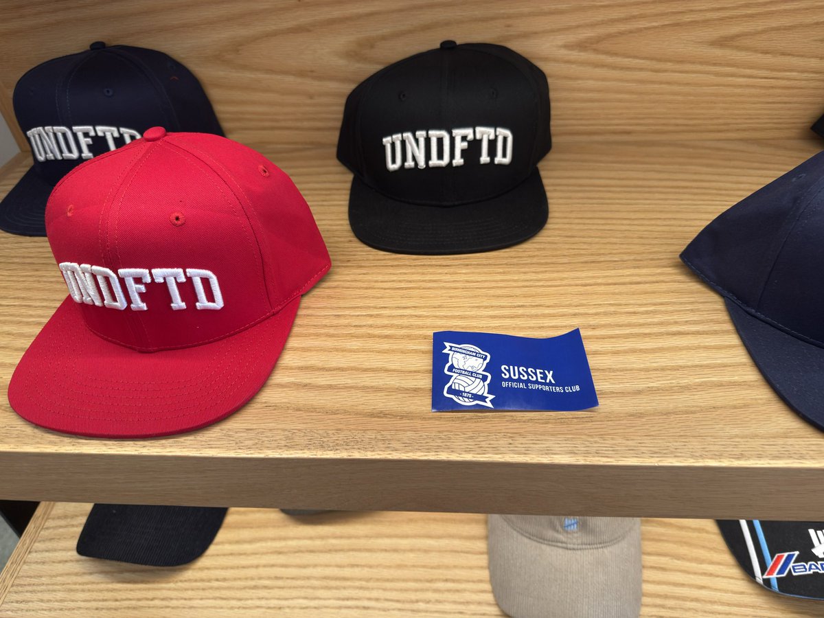 SussexBrummie's tweet image. @SussexBluesOSC we go where went want.   Vegas has the badge.   So weird to see the Blues top in there.  #BCFC