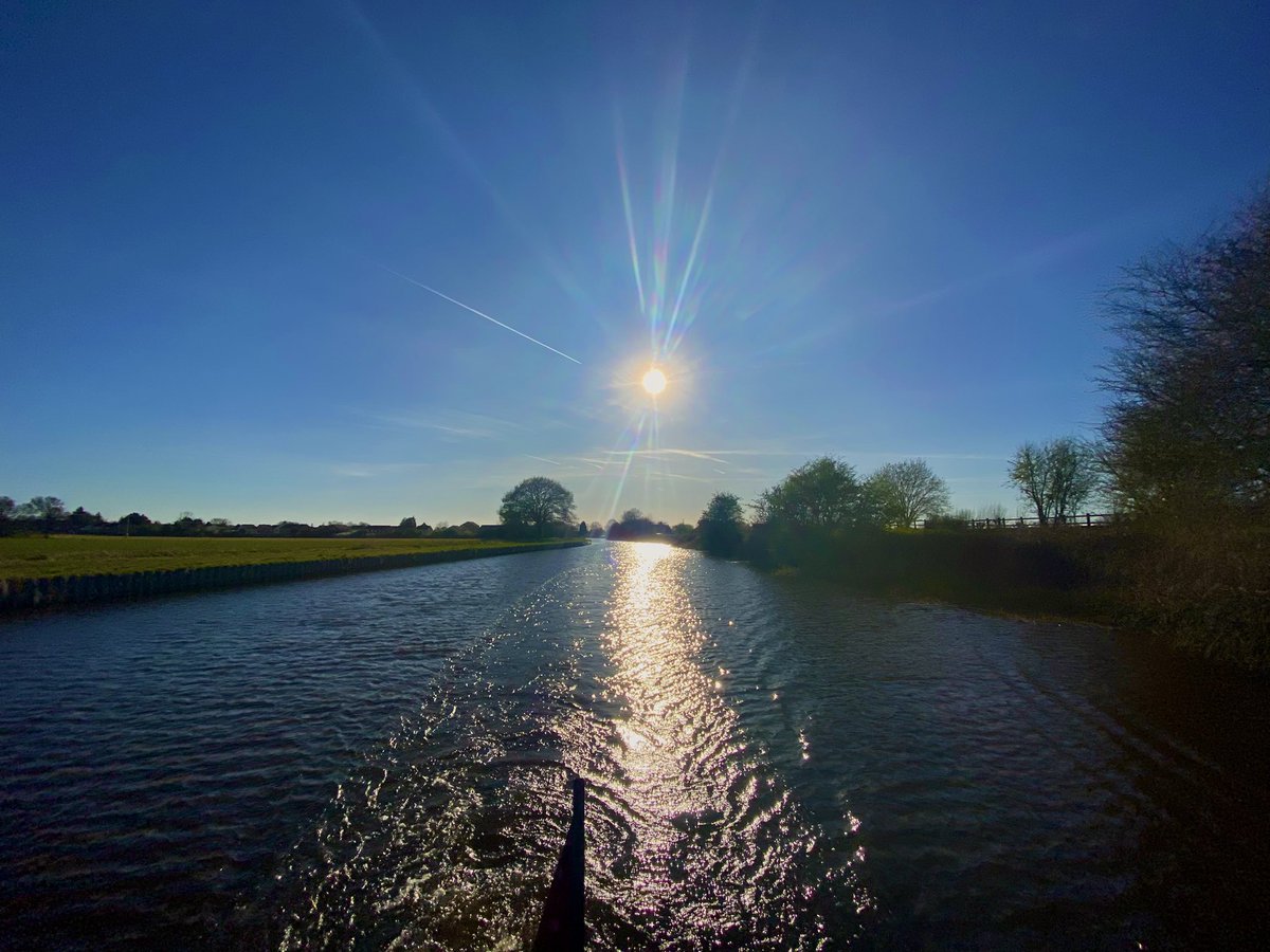 Steve Bradley ⚓️ (@steve1_9_6_2) on Twitter photo Perfect sailing weather ! <a href="/CanalRiverTrust/">Canal & River Trust</a> <a href="/CRTYorkshireNE/">Canal & River Trust - Yorkshire & North East</a> <a href="/CRTBoating/">Canal & River Trust Boating</a> <a href="/kerriegosneyTV/">Kerrie Gosney</a> stainforth & Keadby canal Perfect sailing weather ! <a href="/CanalRiverTrust/">Canal & River Trust</a> <a href="/CRTYorkshireNE/">Canal & River Trust - Yorkshire & North East</a> <a href="/CRTBoating/">Canal & River Trust Boating</a> <a href="/kerriegosneyTV/">Kerrie Gosney</a> stainforth & Keadby canal