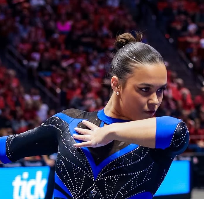 liz ✩₊˚🌙 tweet media