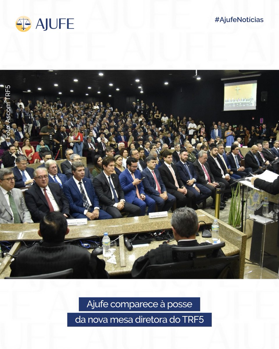 AJUFE_oficial's tweet photo. Os desembargadores federais Roberto Machado, Joana Carolina e Leonardo Resende agora ocupam, para o biênio 2025-2027, os cargos de presidente, vice-presidente e corregedor-regional, respectivamente. Leia mais: https://t.co/Sqxc1Dl2YF https://t.co/dfCpXOjsez