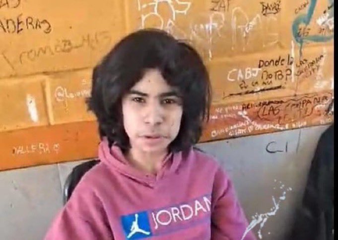 Alguien me puede decir quien verga es este tipo
