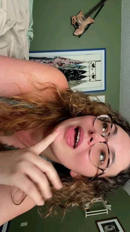 Hallo x Familie, ich hoffe ihr habt einen schönen Tag 😘🥰😆