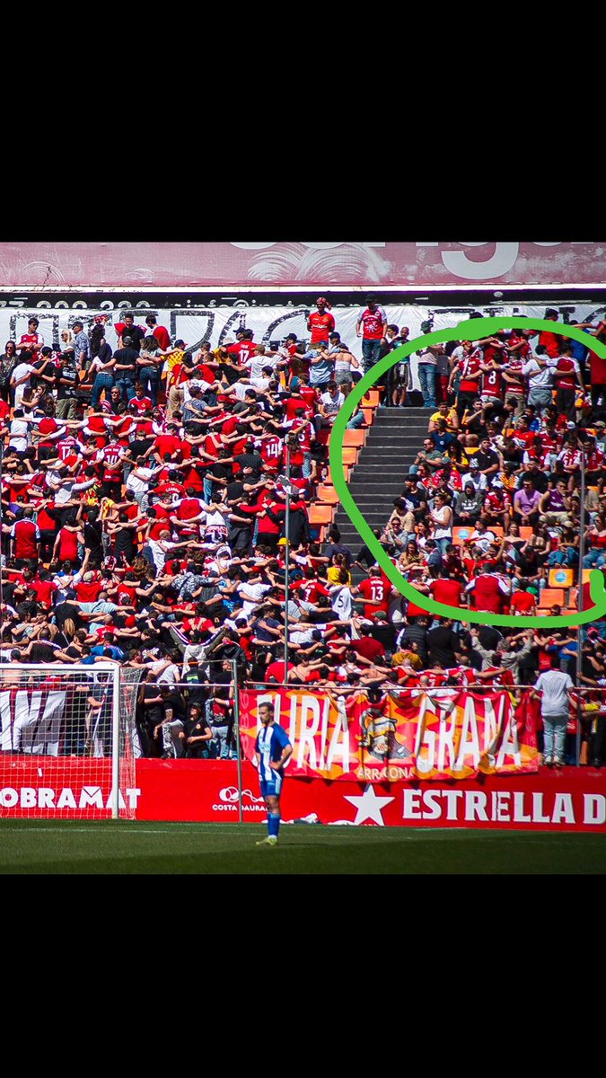 Aquesta gent no té gaire clar el concepte de grada d'animació.