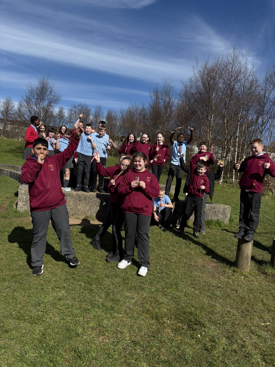 Primary 7 enjoying a brain break with a cold treat on a warm day☀️