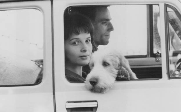 "Parece como si existiera en el cerebro una región totalmente específica, que podría denominarse memoria poética y que registrara aquello que nos ha conmovido, encantado, que ha hecho hermosa nuestra vida".
"La insoportable levedad del ser", Milan Kundera