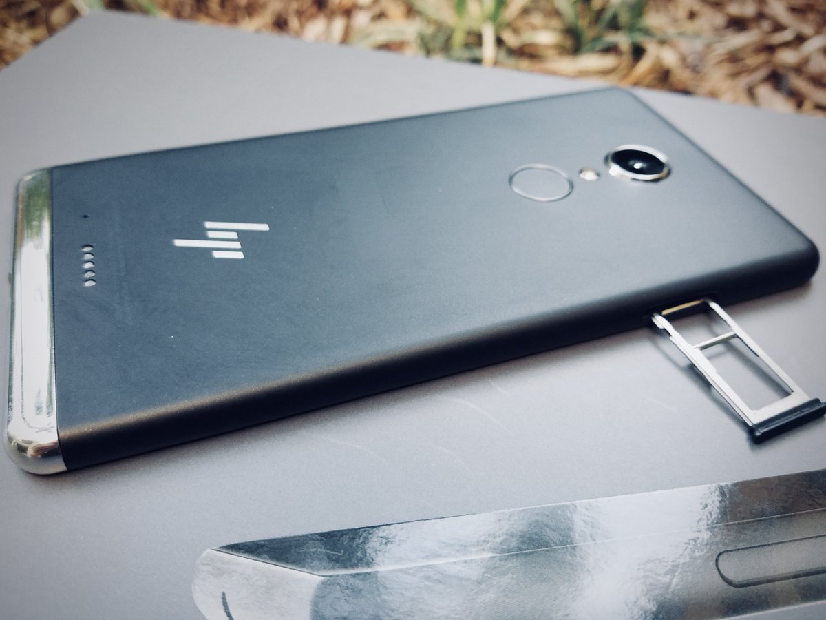 grant_likes's tweet image. Smartphone a Day #19

The HP Elite X3 Windows Mobile smartphone had a top-end processor, big display, expandable memory, large battery and PC experience via Continuum.

Supposedly a do-it-all 3-in-1 experience, so what went wrong?

#SmartphoneADay #WindowsMobile