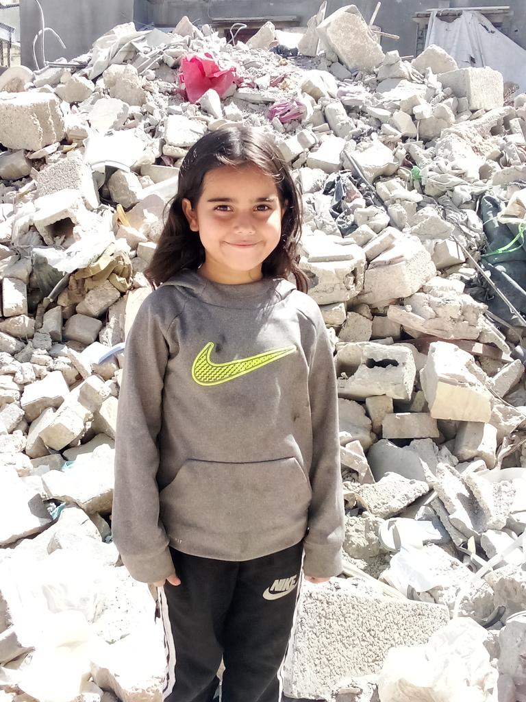 If you are a person who feels for others, share this tweet. Yes, I don't know what to do, my friend. My sister Loulia is waiting for your support and donation so we can continue building our home. We have built a very small part, and I want to keep going
gogetfunding.com/iwant-to-rebui…