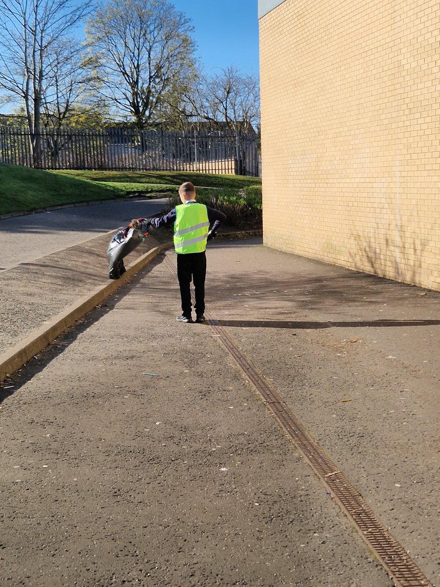 Mrs O'Neill (@neillmrso) on Twitter photo S2 did a fantastic job of litter picking today! 8 bags of rubbish collected in the beautiful sunshine 🌞
<a href="/StAndrewsRCSec/">St Andrew's Secondary School</a> <a href="/StAndrewscience/">St Andrews Science Dept</a> S2 did a fantastic job of litter picking today! 8 bags of rubbish collected in the beautiful sunshine 🌞
<a href="/StAndrewsRCSec/">St Andrew's Secondary School</a> <a href="/StAndrewscience/">St Andrews Science Dept</a>
