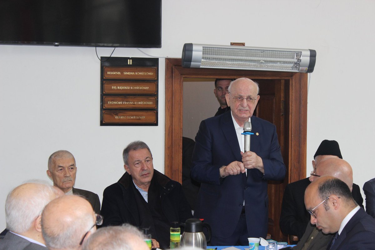 GencBirlik's tweet image. Bayram da &quot;Birlik&quot;te Güzel 😊 

Cumhurbaşkanlığı YİK Başkan Vekili İsmail Kahraman&apos;ın da katılımıyla Birlik Vakfı Geleneksel Bayramlaşma merasimine katılım sağladık. 

Nice bayramlara &quot;Birlik&quot;te erişebilme duasıyla 🤲