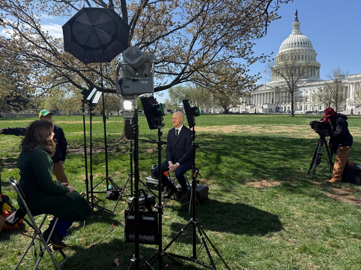 brian_armstrong's tweet image. Tomorrow's House Financial Services Committee market up the STABLES Act is another historic moment for crypto. The bill reflects years of hard work to build a bipartisan consensus, and we urge members to vote yes. Along with Senate Banking's passage of the bipartisan GENIUS Act,…