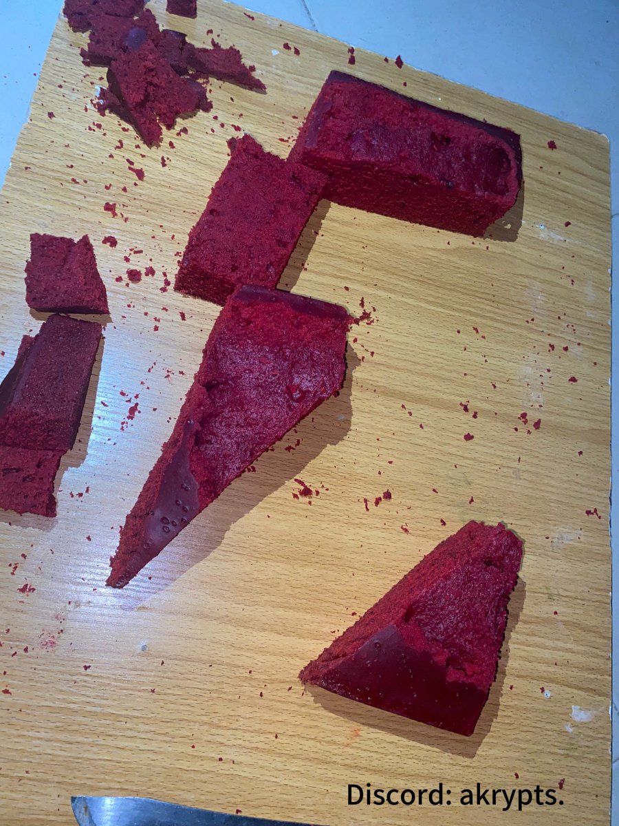 akrypts's tweet photo. DAY 11: Art

Spent the day baking a red velvet cake with fren to depict @FogoChain logo

Onboarded some irl frens

@FogoChain just introduced fogo flames
Become a contributor, complete quests and stack flames… 

Gfogo 

@cmgonthegoat @hopheycaptain @0xMajor420 https://t.co/H2FCoCXMQL