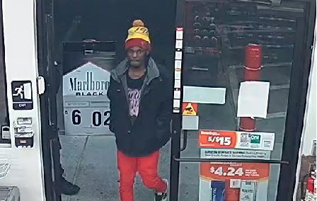 Central Division Detectives need your help identifying this person regarding a Larceny and Fraud case. Please call 704-334-1600 or use the P3 Tips app. Your info is anonymous and can result in a cash reward if it leads to an arrest.
