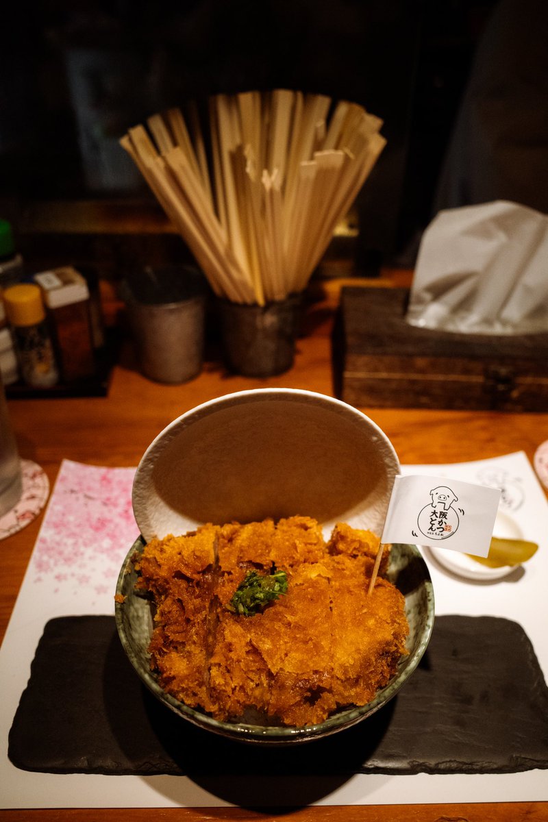 _raccacoonie's tweet photo. Osaka food dump ✨🤤
#ricohgriii #grsnaps https://t.co/XMS5X2o8V2