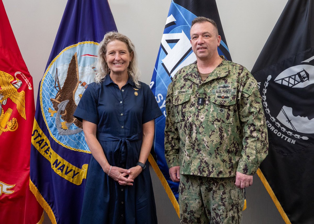 RepJenKiggans's tweet photo. I met with @NAVSEA yesterday to discuss growing our fleet, tackling maintenance delays, and strengthening America’s shipbuilding efforts. 

With support from the Administration and the new Office of Shipbuilding, I’m pushing for bold changes to deliver more ships, support our shipyards, and keep our Navy mission-ready. 

This work matters – to our national security and to the people of #VA02.