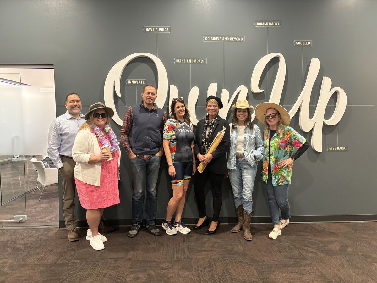 VanMeterInc's tweet image. 😎We&apos;re not a regular workplace. We&apos;re a cool workplace.

Happy International #FunAtWorkDay to all who celebrate.🤘🤪🤘