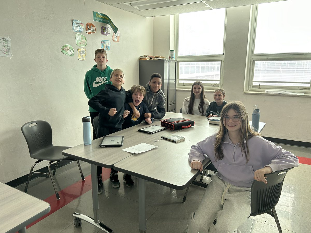 ChevalierFPCS's tweet image. Huge win for team scar in today’s trivia basketball challenge.