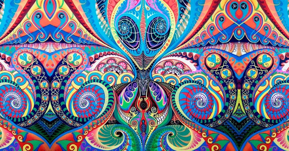 94% of people in this study who inhaled DMT reported meeting a sentient being.

100% said they entered another world.

Here’s what researchers found when they studied these breakthrough experiences - right after they happened.

🧵