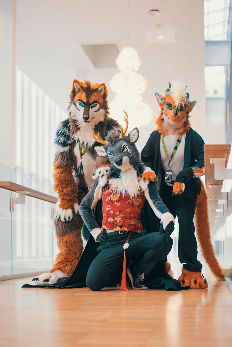 The official #NordicFuzzCon Beast Fantasia Studio group photo for 2025 is here!  

Thank you all for making the time to be here 🥰

#Furry #NFC2025 #Fursuit