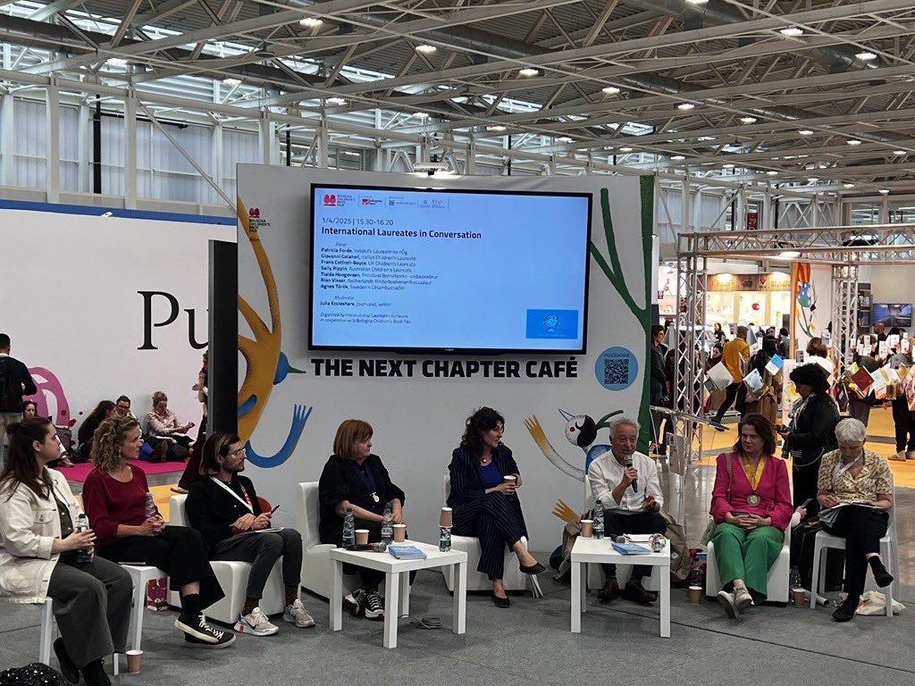 BookTrust (@booktrust) on Twitter photo Our Books team had another busy day at Bologna Book Fair - this time with Waterstones #ChildrensLaureate <a href="/frankcottrell_b/">Frank Cottrell-Boyce</a>.
Frank was joined by fellow Laureates from around the globe for a fascinating discussion! Our Books team had another busy day at Bologna Book Fair - this time with Waterstones #ChildrensLaureate <a href="/frankcottrell_b/">Frank Cottrell-Boyce</a>.
Frank was joined by fellow Laureates from around the globe for a fascinating discussion!