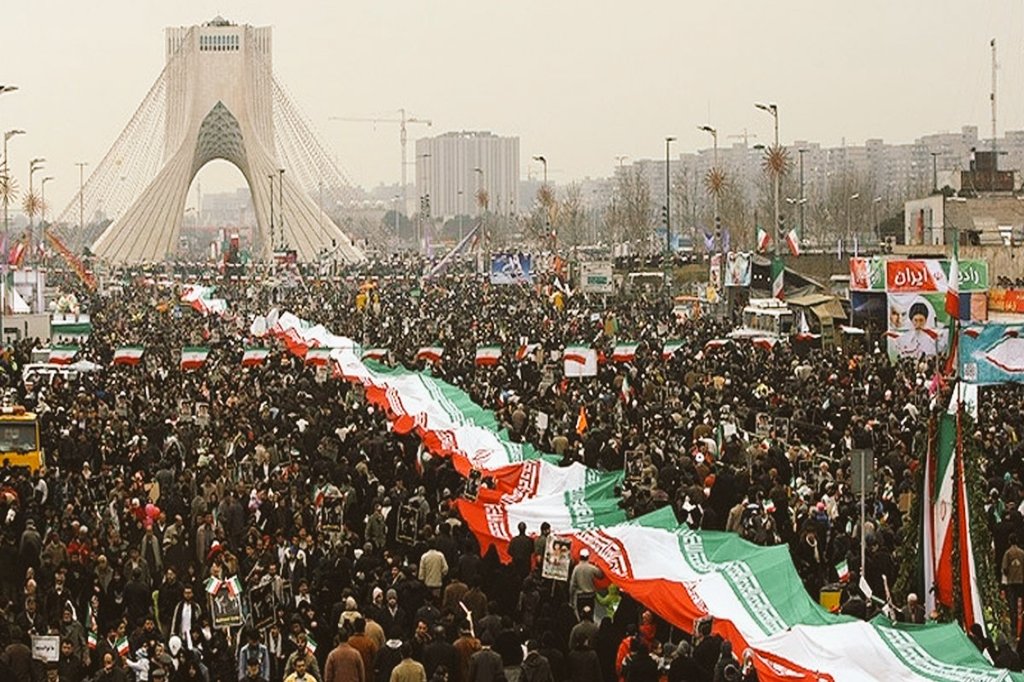 ما طرفدار جمهوری اسلامی ایران نیستیم
ما فدایی جمهوری اسلامی ایرانیم...🇮🇷✌
#آری
#انقلابی_میمانیم
