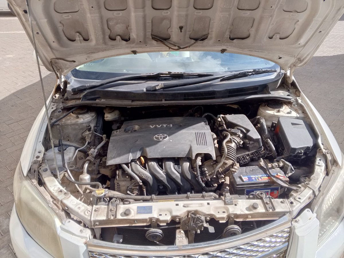 Am_Josey_'s tweet photo. @KevMbugz Najua nmechelewa but cheki hii deal Toyota Axio
Yom 2009
Petrol
1490cc
Fabric interior 
Mileage: 263K
 Price : KSH 560 https://t.co/QegRol3D58