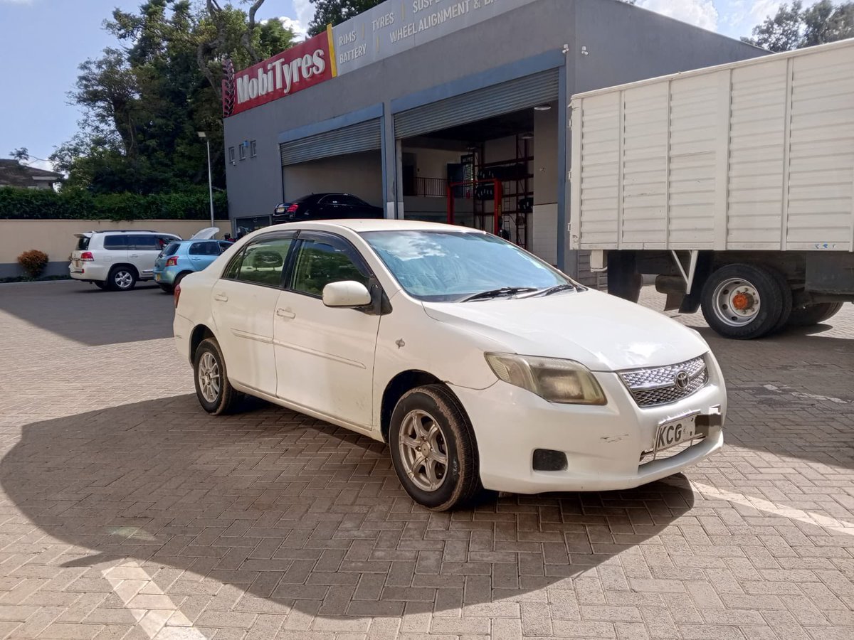 Am_Josey_'s tweet photo. @KevMbugz Najua nmechelewa but cheki hii deal Toyota Axio
Yom 2009
Petrol
1490cc
Fabric interior 
Mileage: 263K
 Price : KSH 560 https://t.co/QegRol3D58