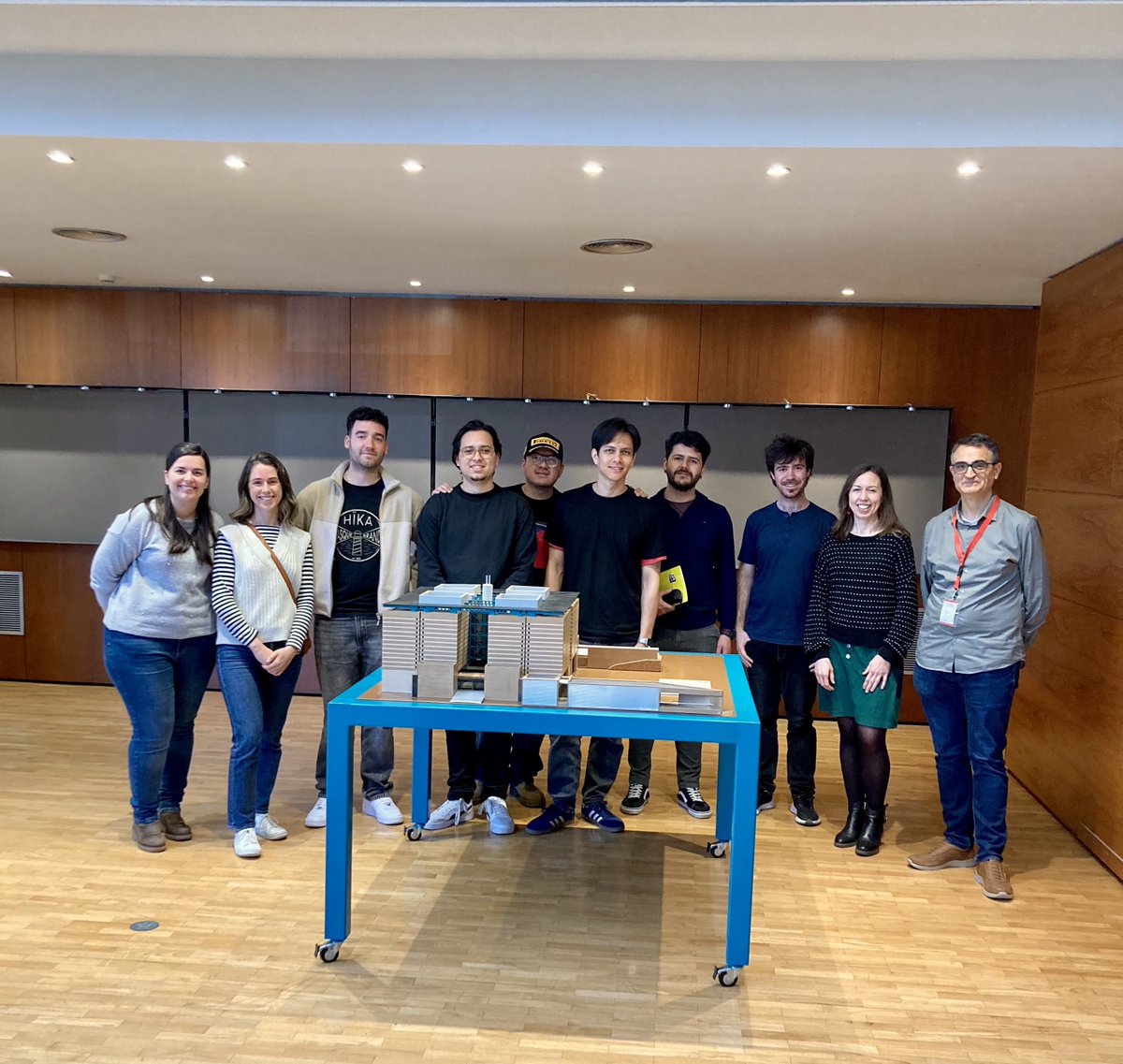 Anna Costal i Fornells (@costalfornells) on Twitter photo GrĂ cies a tu, <a href="/IsauraSole/">Isaura SolĂ©</a>, per fer una selecciĂł de documents tan interessant per als estudiants del MĂ ster de Recerca de l'<a href="/esmuccat/">ESMUC</a>. Ha estat una gran experiĂšncia per a tots! AgraĂŻts tambĂ© per la visita que en <a href="/miquelpzlatre/">Miquel PĂ©rez Latre</a> ens ha fet per l'interior de l'<a href="/arxiunacional/">Arxiu Nacional</a> đ€ GrĂ cies a tu, <a href="/IsauraSole/">Isaura SolĂ©</a>, per fer una selecciĂł de documents tan interessant per als estudiants del MĂ ster de Recerca de l'<a href="/esmuccat/">ESMUC</a>. Ha estat una gran experiĂšncia per a tots! AgraĂŻts tambĂ© per la visita que en <a href="/miquelpzlatre/">Miquel PĂ©rez Latre</a> ens ha fet per l'interior de l'<a href="/arxiunacional/">Arxiu Nacional</a> đ€