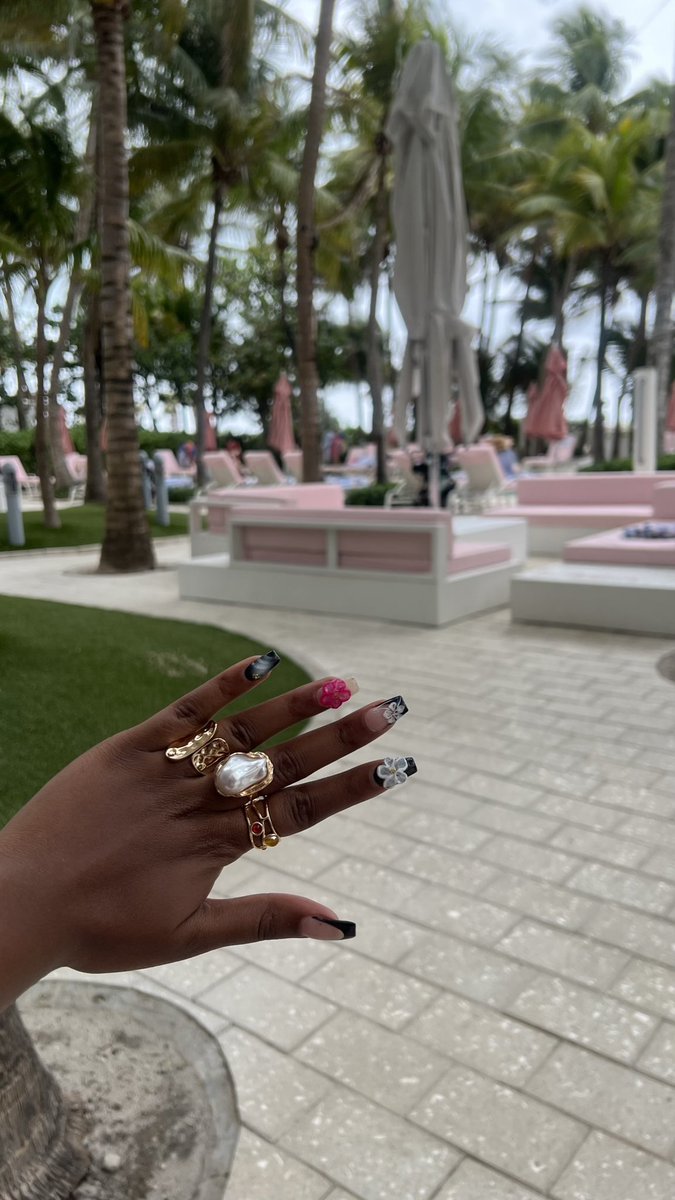 Aries season duh! 
#26 in the city🍸👙