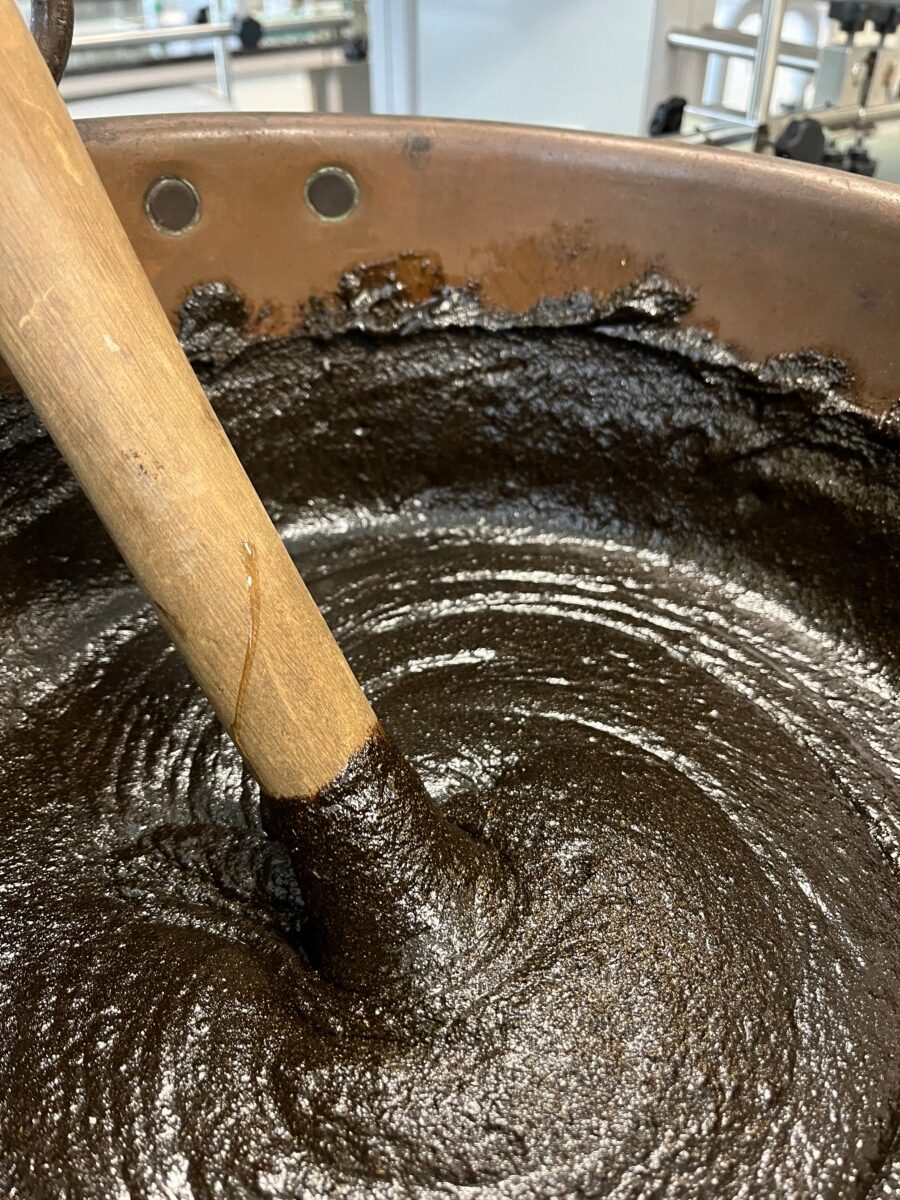 How was theriac made?

Discover it on the British Society for the History of Medicine Blog. Enjoy!
bshm.org.uk/blog/

#CSMBR <a href="/brithistmed/">BSHM</a>