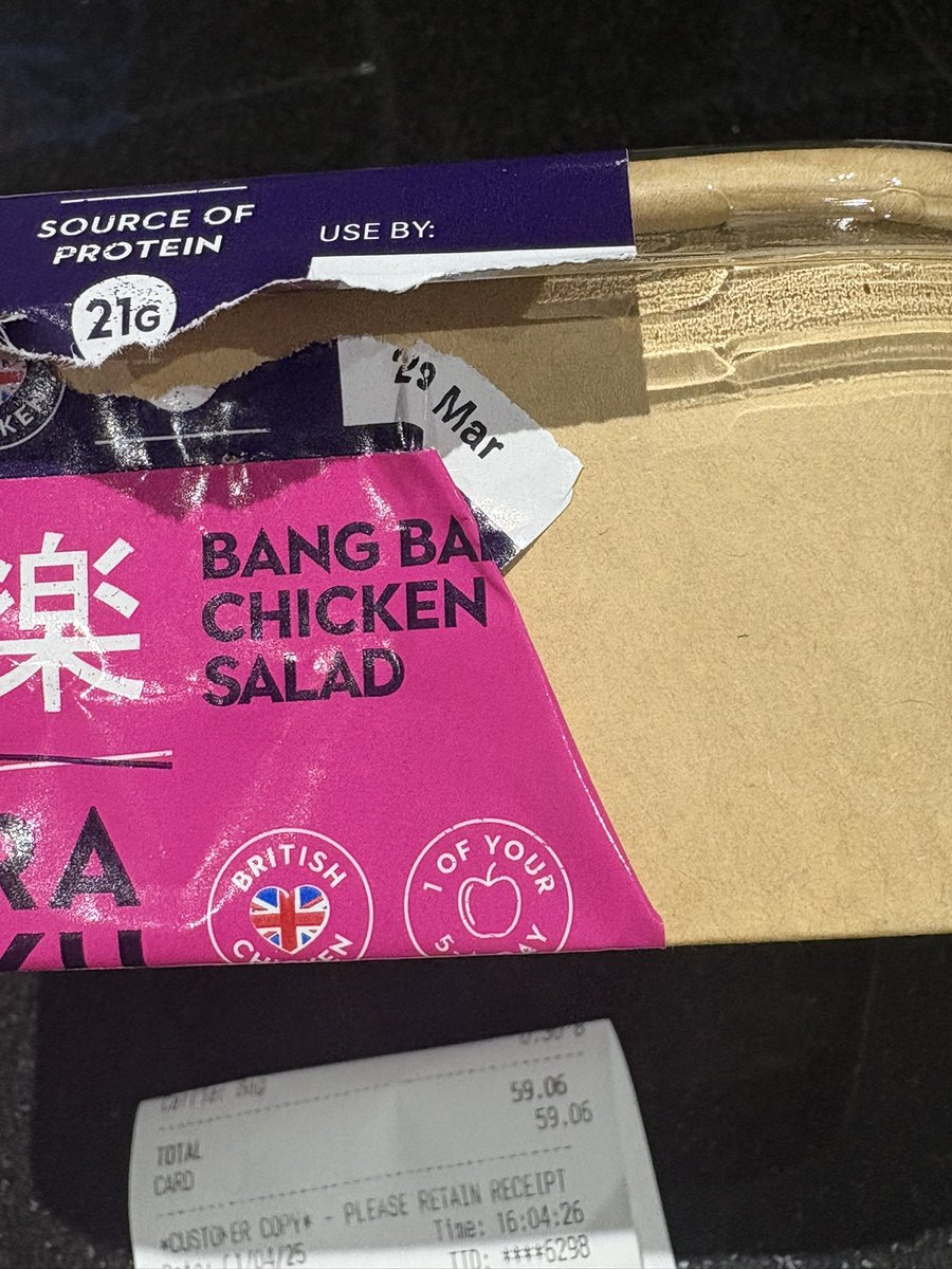 foxybird82's tweet photo. Hi @LidlGB are you trying to make customers 🤢? Bought this today and just realised the use by date was 3 days ago! …. Lucky I noticed! https://t.co/RcwlM9V1gy