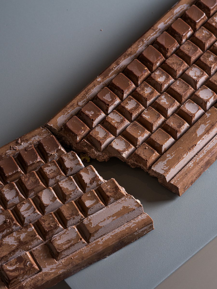 alexotos tweet media