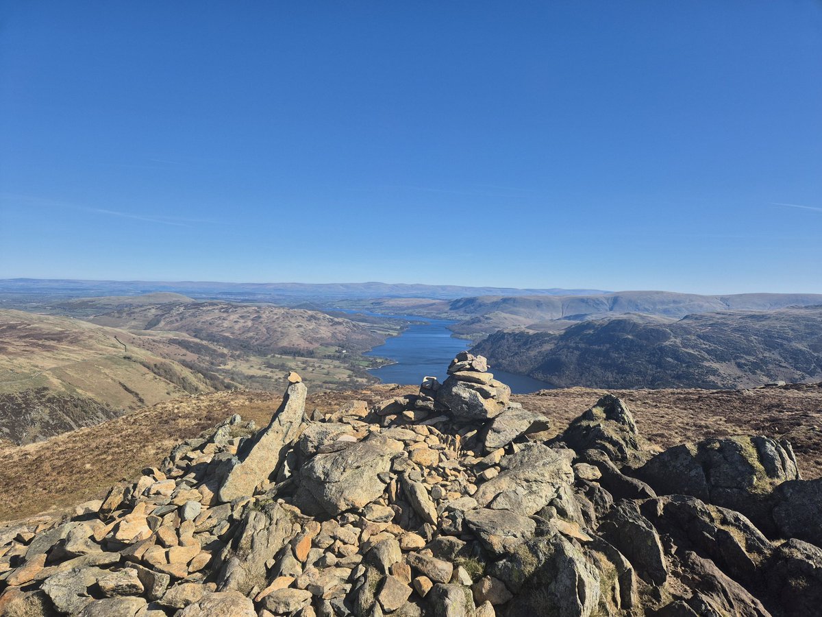 Sheffield Pike 118/214⛰️✅️

Spring has arrived 🌞