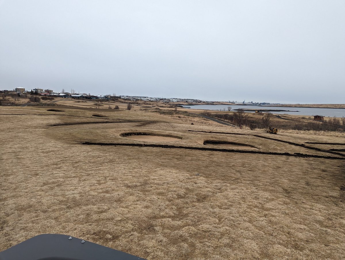 Been an unbelievably mild March. First cut today. 19th of April last year for comparison. Looks like we will start a bit sooner than normal